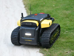 YARBO - autonomní robot pro profesionální údržbu zemědělských areálů, vinic a sadů